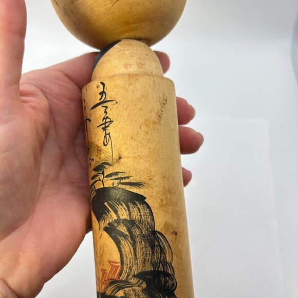 Vintage Japanese Kokeshi Doll Beautiful Wooden 9.5 in Tall  w River Bridge Scene - Picture 15 of 16